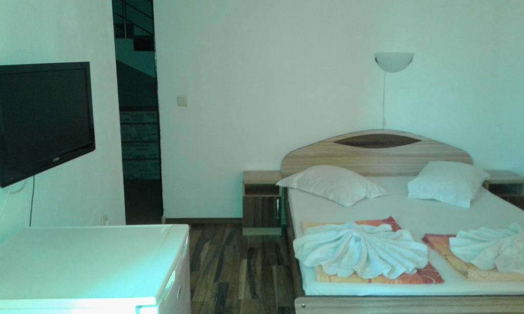 Zora Guest House Primorsko Habitación foto